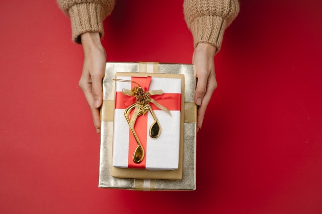 Jak zwrócić prezent?